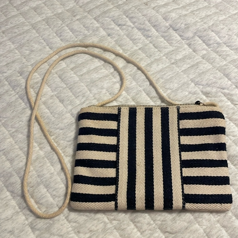 GAP Women's navy & Creme Striped Canvas Zip Strappy CrossBody Bag